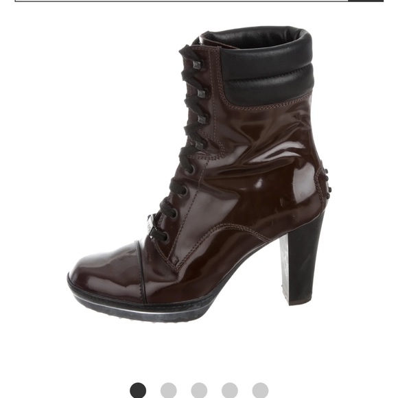 Gorgeous Tod’s leather lace up boots - Picture 3 of 14